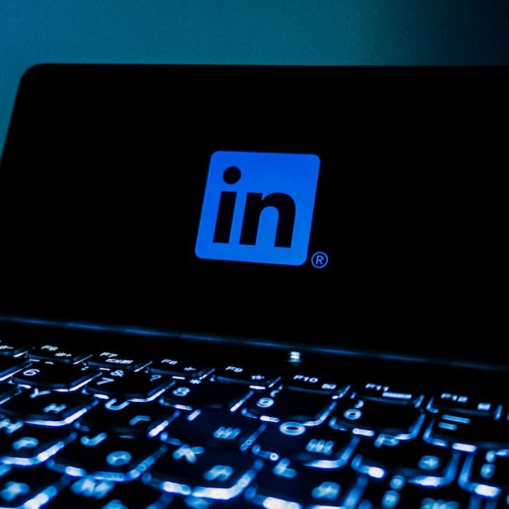 Technical rendering setup showing 3D element optimization for presentations